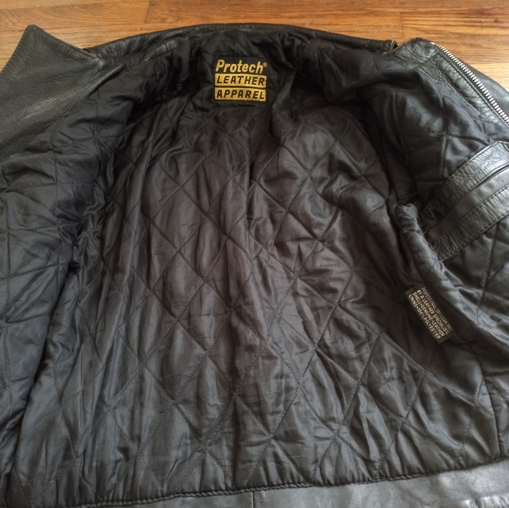 Vintage Protech Leather Jacket *Great Condition* - image 6